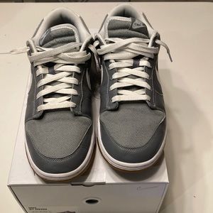 Used Mens Nike Dunk, size 12, gray and white